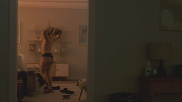 Anna.Friel-Florence.Pugh_-_Marcella.S01E01-03.1080p.WEB-DL.NCS.008.jpg