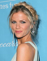 Brooklyn Decker.jpg