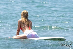 111632067_hqcelebcorner-6.jpg