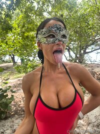 3024x4032_722ae00316d30cd6b50acacdd123758c00a0a13b8c6cacf0.jpg
