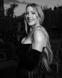 Ellie (2).jpg