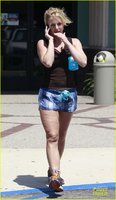 britney-spears-workout-monday-mama-05.jpg