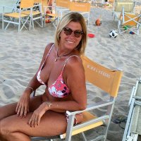 roberta beta in bikini 02.jpg