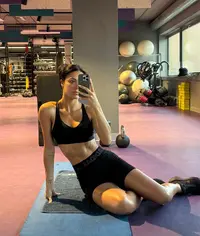 desireepopper__2025-06-19T070339.000Z.webp