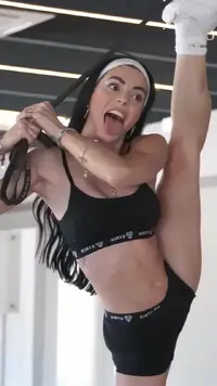 vlcsnap-2025-06-24-22h34m53s933.webp