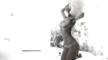 Emily Ratajkowski - Treats Nude Photoshoot 02.jpg
