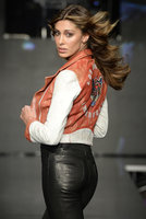 20131018-Belen-Rodriguez-on-the-runway-for-imperfect-17.jpg