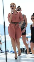 Kylie Minogue Canal Plus Cannes 052014_31.jpg