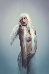 drusilla fox  (14).jpg