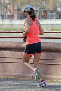 pippa-middleton-jogging-in-london-april-152015-x20.jpg