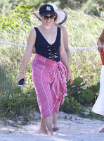 Melissa Joan Hart and some friends enjoy a day on the beach in Miami_08.jpg
