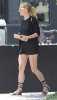 gwyneth-paltrow-out-in-venice-may-17-11-pics-3.jpg