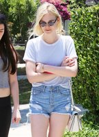 elle-fanning-in-daisy-dukes-out-and-about-in-studio-city_6.jpg