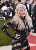 Madonna+Manus+x+Machina+Fashion+Age+Technology+Q-e3im3B8_Px.jpg