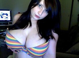 girl14-190220091-466x350.jpg