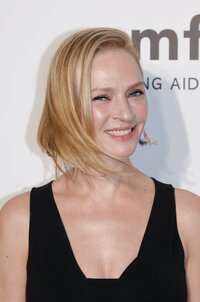 Uma-Thurman--2016-amfAR-Hong-Kong-Gala--02.jpg