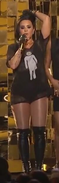 demi9.JPG