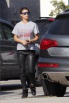 elisabetta_canalis_out_for_lunch008.jpg
