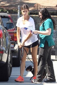 Elisabetta-Canalis-in-Short-Shorts--12.jpg