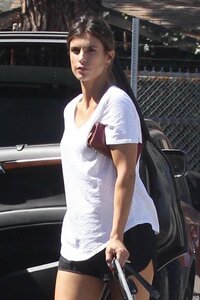 Elisabetta-Canalis-in-Short-Shorts--14.jpg
