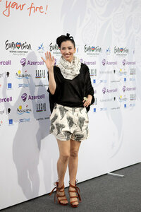 Nina-Zilli-Feet-1249059.jpg