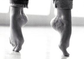 Heather-Parisi-Feet-3152505.jpg