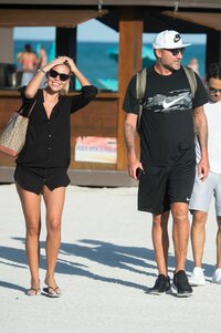 58572407_hqcelebcorner-44.jpg