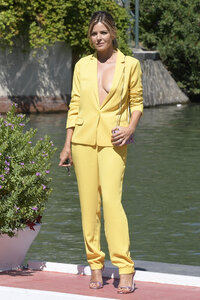 120244477_hqcelebcorner-20.jpg