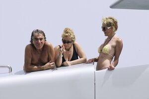 sharon stone in bikini 05.jpg