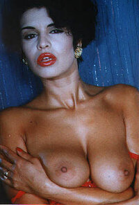 dalila in cama 13.jpg