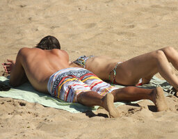 kate hudson in bikini 13.JPG