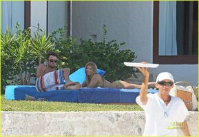 fergie in bikini 12.jpg