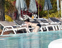 gemma arterton in bikini 13.jpg