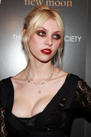 taylor momsen al gala 08.jpg