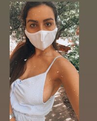 braless.jpg