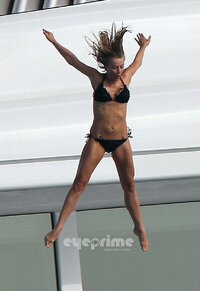 julianne hough in bikini nero 29.jpg