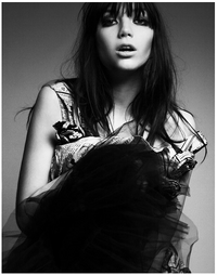 DaisyLowe_04.png