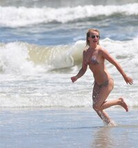julianne hough in bikini 07.jpg