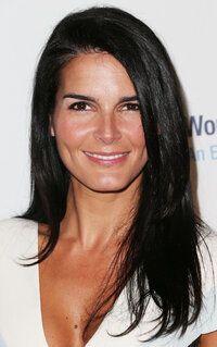 angie harmon al gala 03.JPG