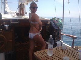 flavia vento in bikini 02.jpg