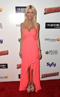 tara reid al gala 13.jpg