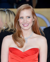 jessica chastain in rosso 05.jpg