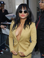 christina milian con fans 12.jpg