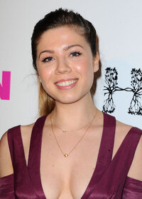 jennette mccurdy al gala 09.jpg