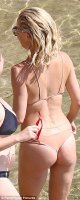 kate hudson in bikini 02.jpg