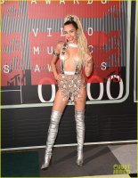 miley-cyrus-to-return-to-vmas-for-midnight-sky-performance-10.jpg