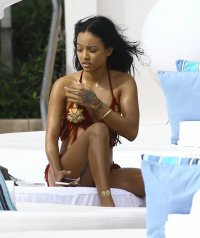karrueche tran in bikini 09.jpg