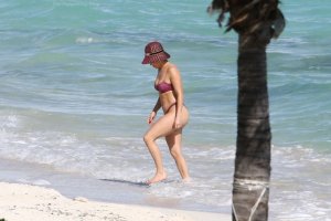 Jennifer-Lopez-Sexy-The-Fappening-Blog-251-1.jpg