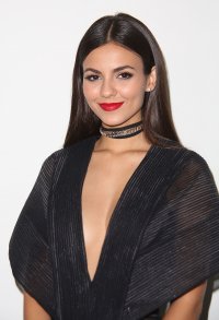 victoria justice al gala 03.jpg