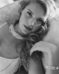 61228_kh_3_1heigl_122_992lo.jpg